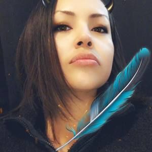 Meet your Posher, Crystal